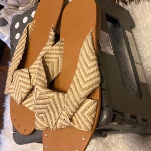 9.5 slide cream/ tan perfect summer slide